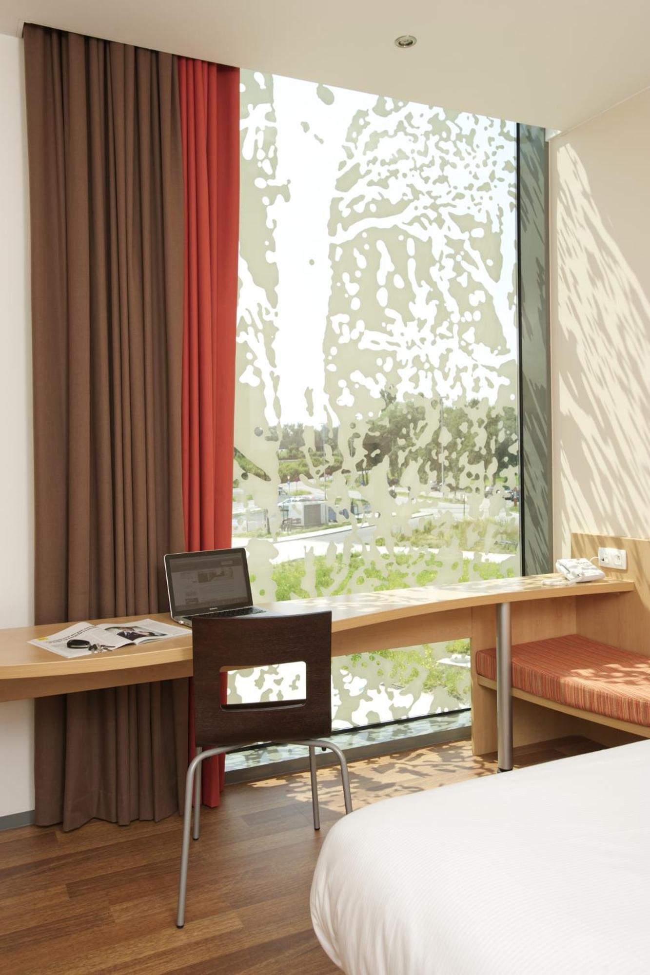 Ibis Heverlee Löwen Zimmer foto